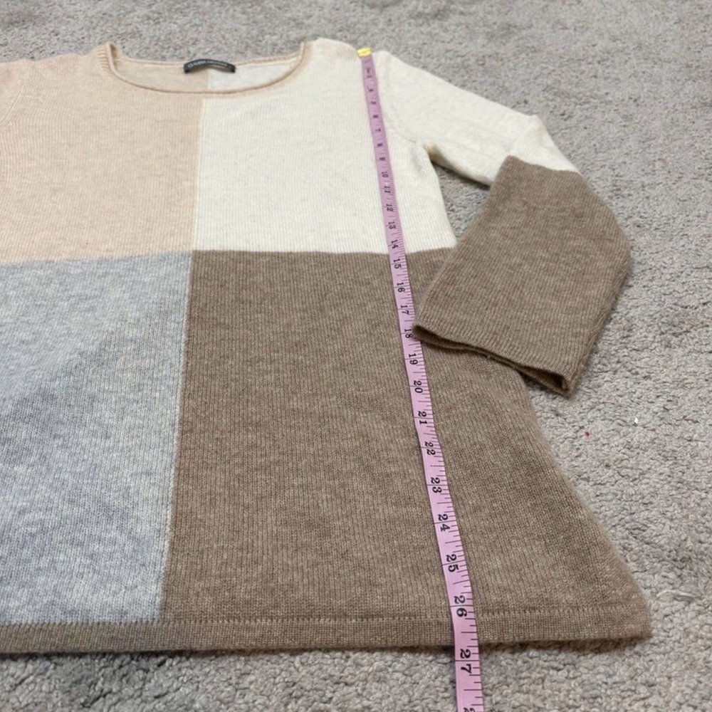 Neutral Soft Cashmere Women’s Color Block Sweater - Picture 5 of 8